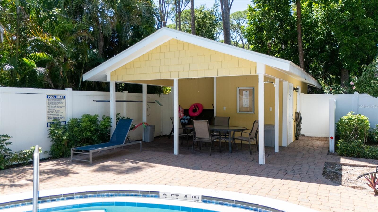 13 SUMMER WIND - Residential