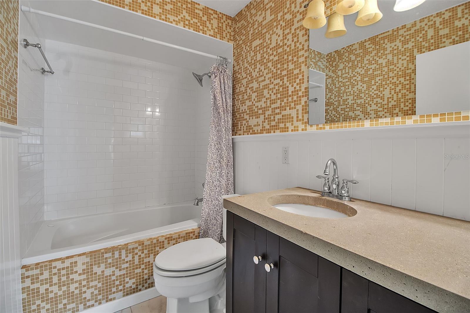 13 SUMMER WIND - Residential