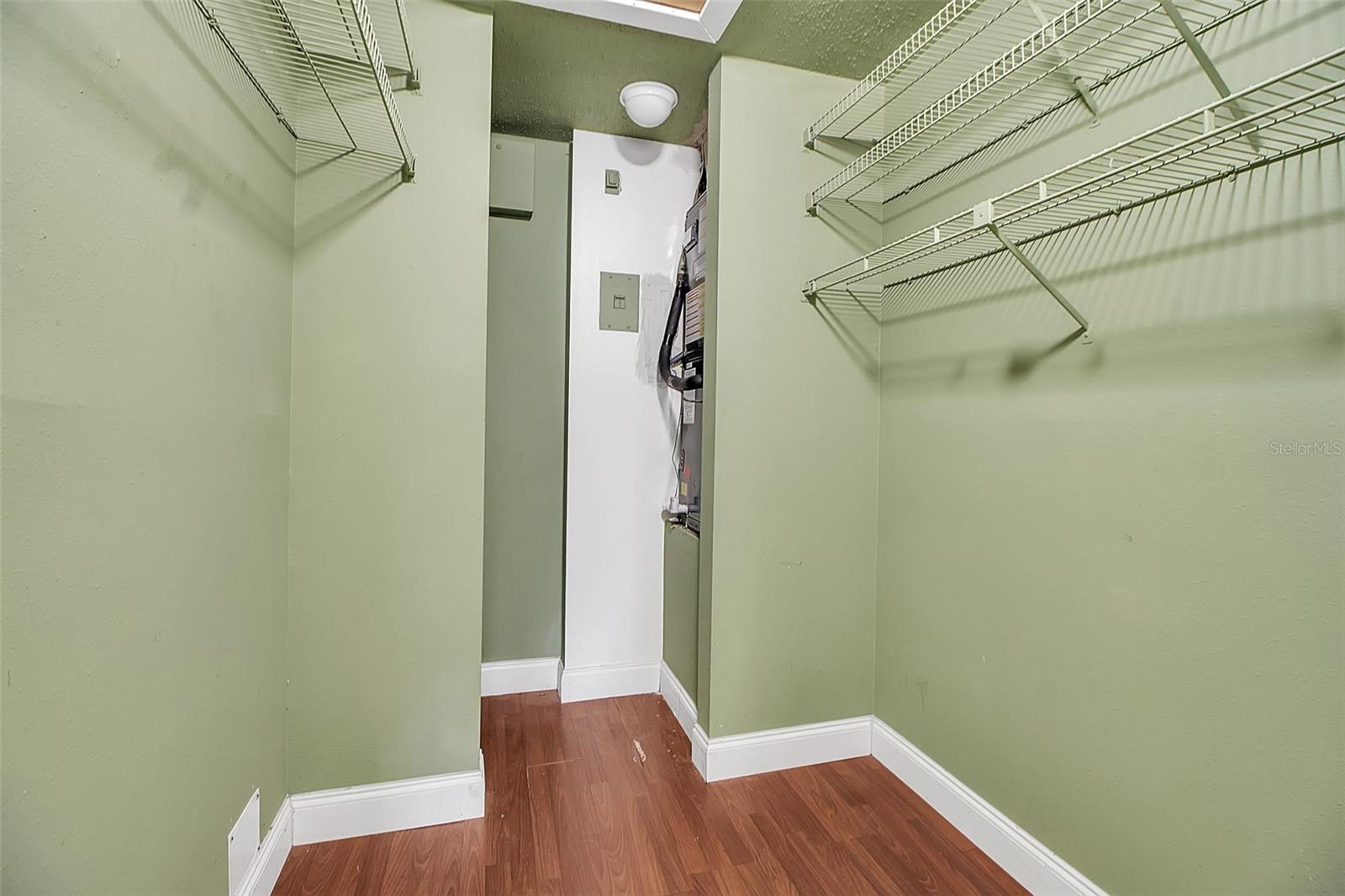 13 SUMMER WIND - Residential