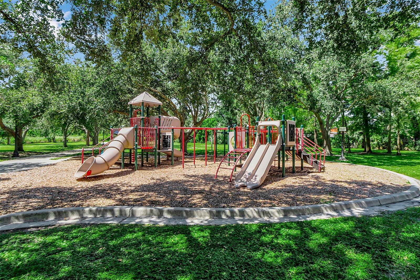 13 SUMMER WIND - Residential