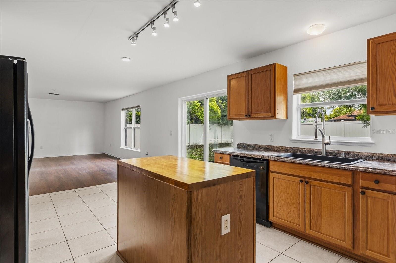 DELTONA LAKES UNIT 73 - Residential