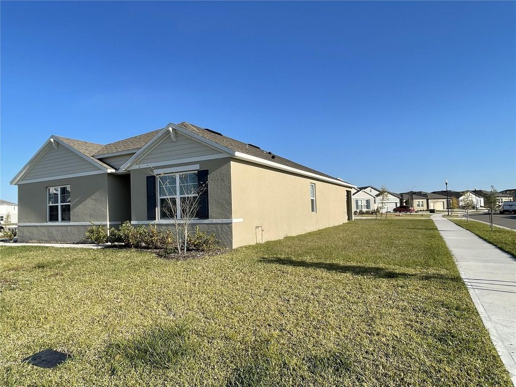 Photo of 5726 Millhouse Way, Saint Cloud, FL 34771 (MLS # S5138723)