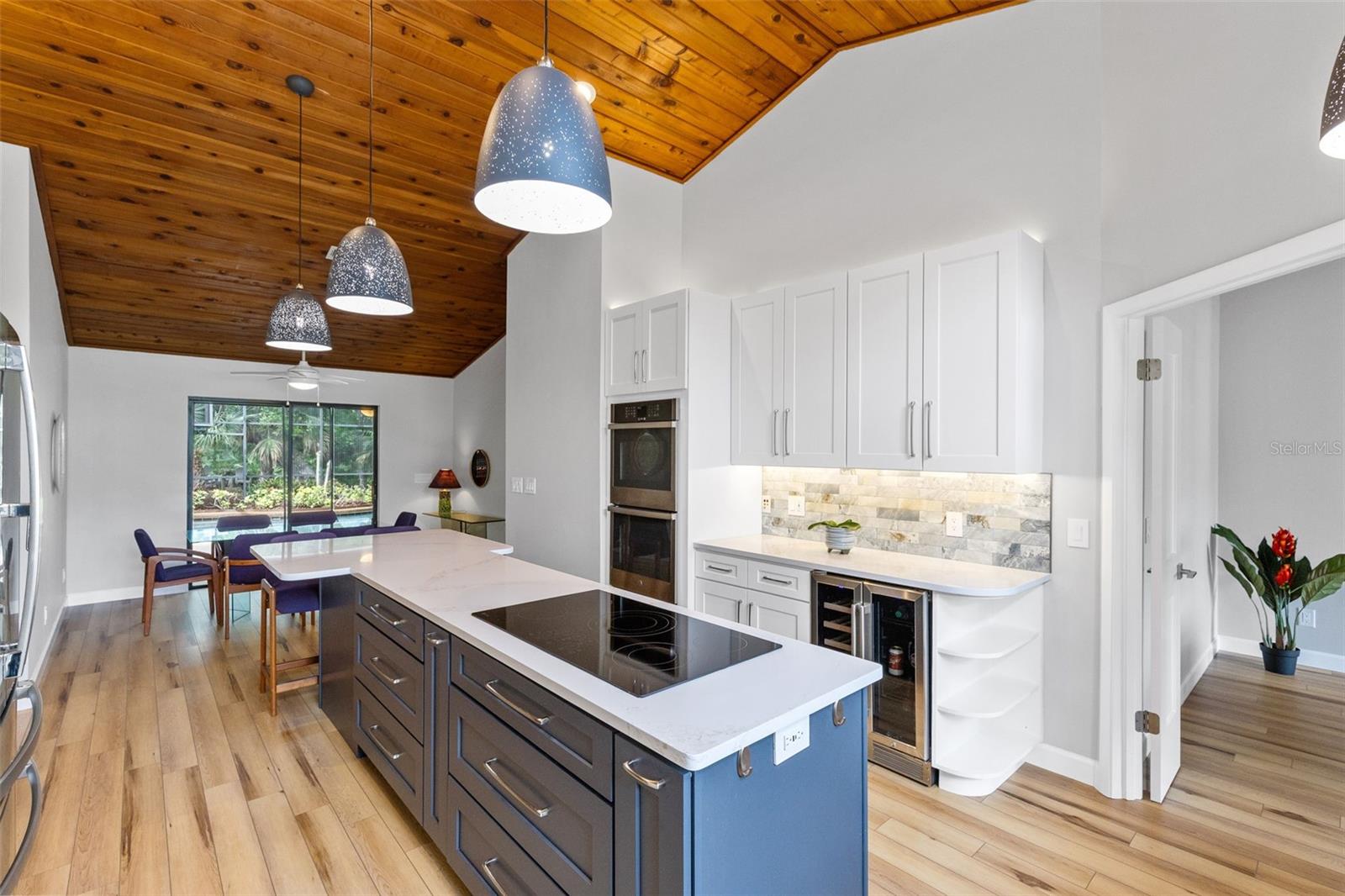 ROANN ESTATES - Residential