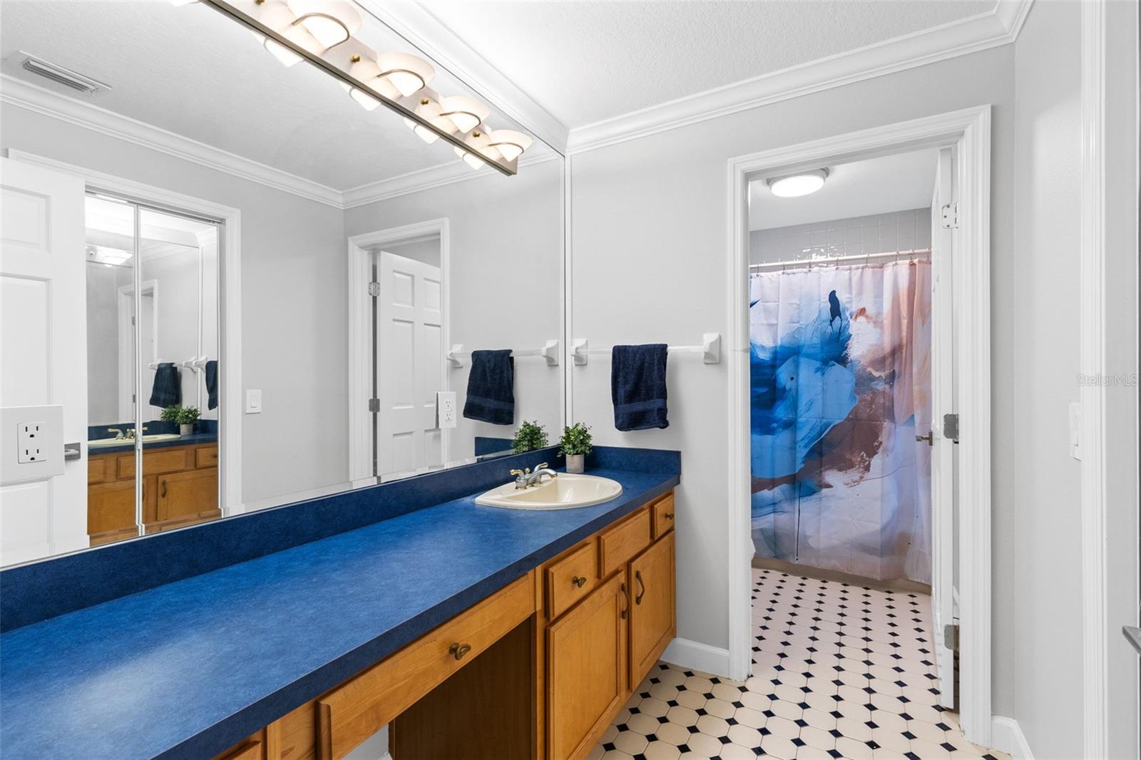 ROANN ESTATES - Residential