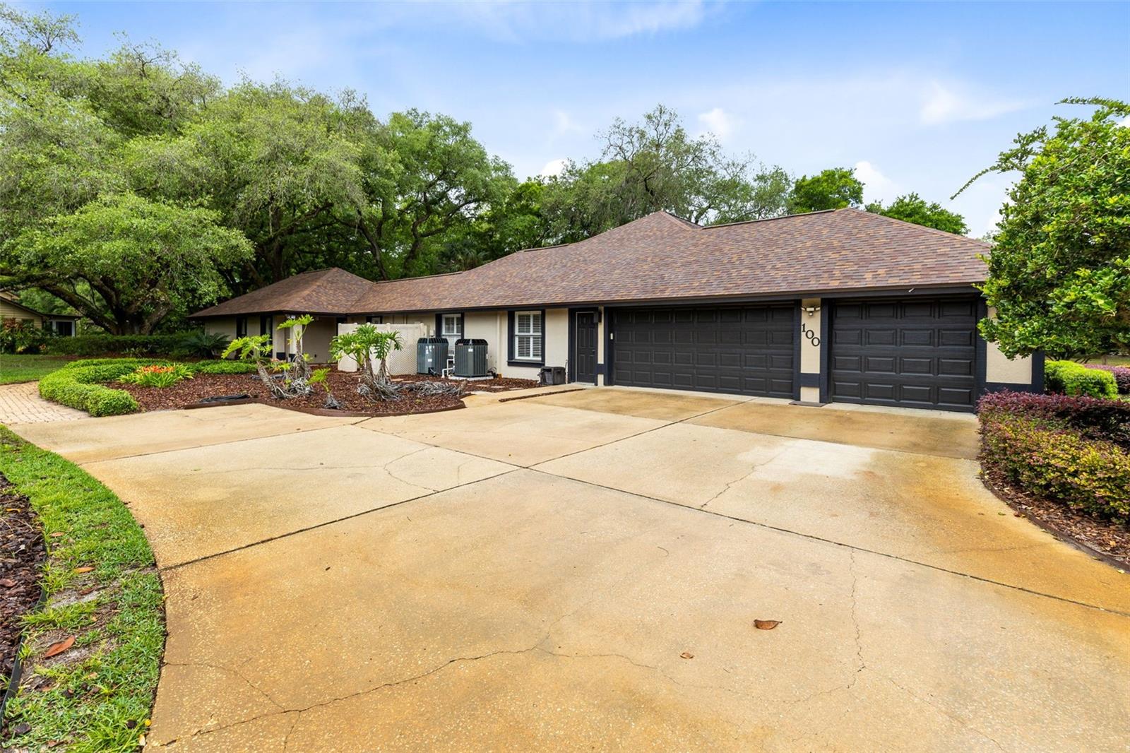 ROANN ESTATES - Residential