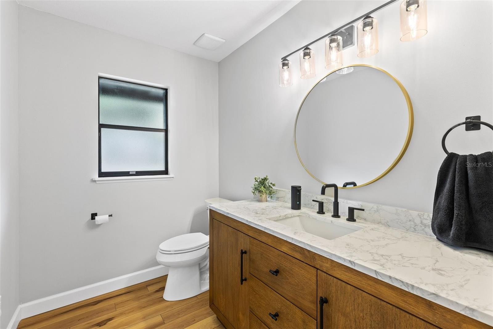 ROANN ESTATES - Residential