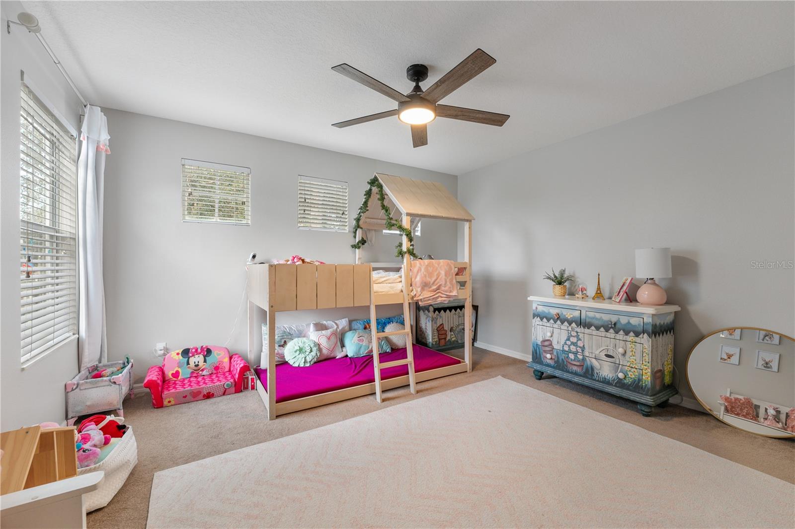 EDEN'S HAMMOCK - Residential Lease