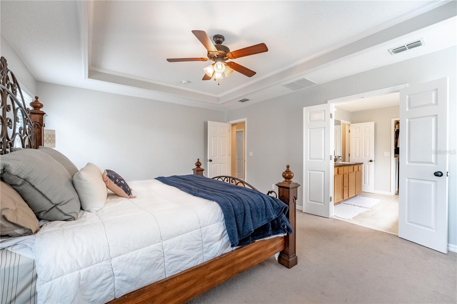 EDEN'S HAMMOCK - Residential Lease