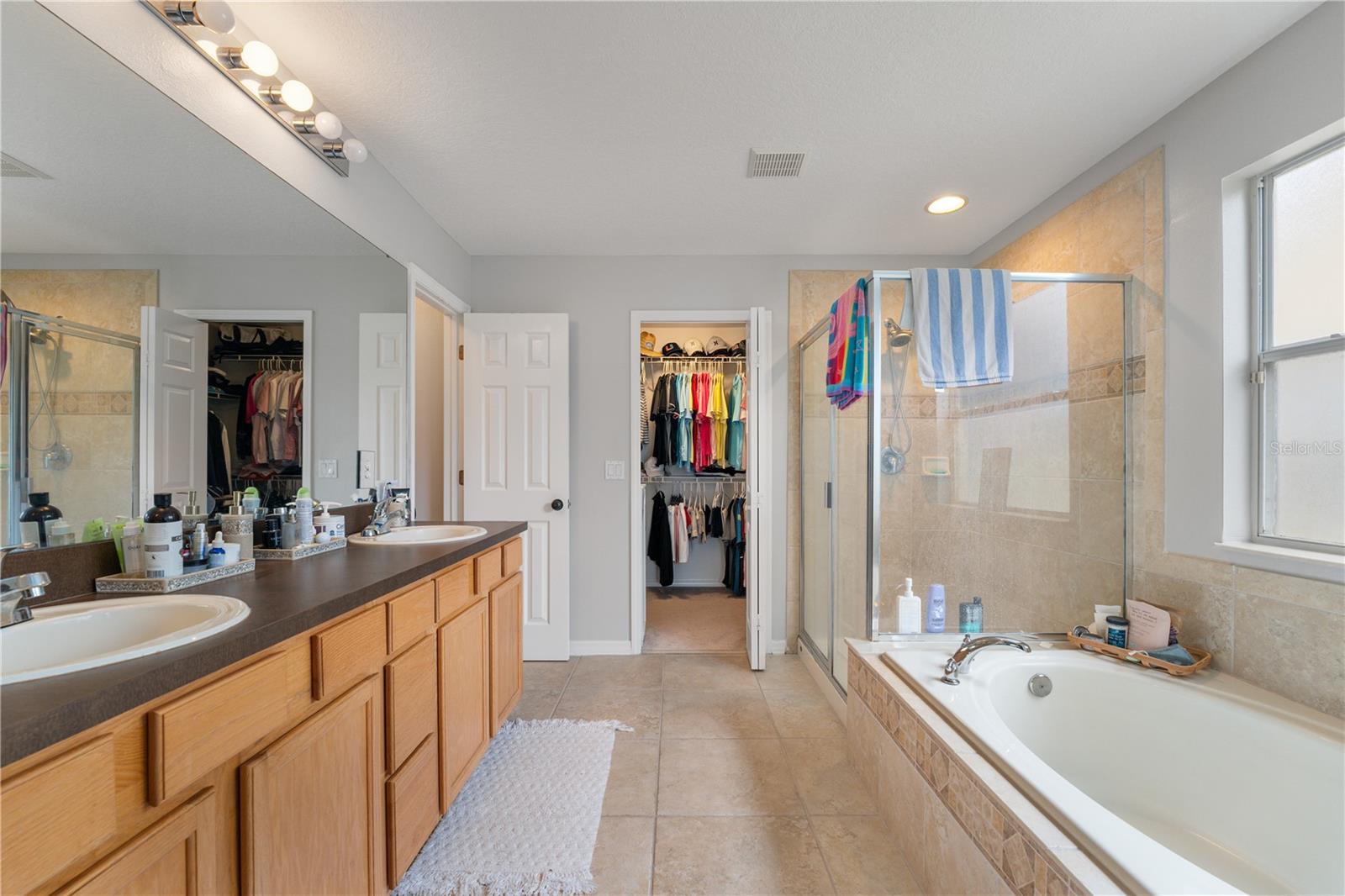 EDEN'S HAMMOCK - Residential Lease