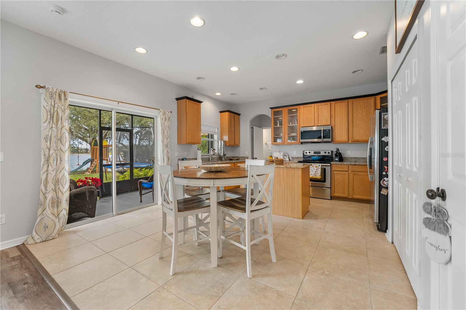 EDEN'S HAMMOCK - Residential Lease