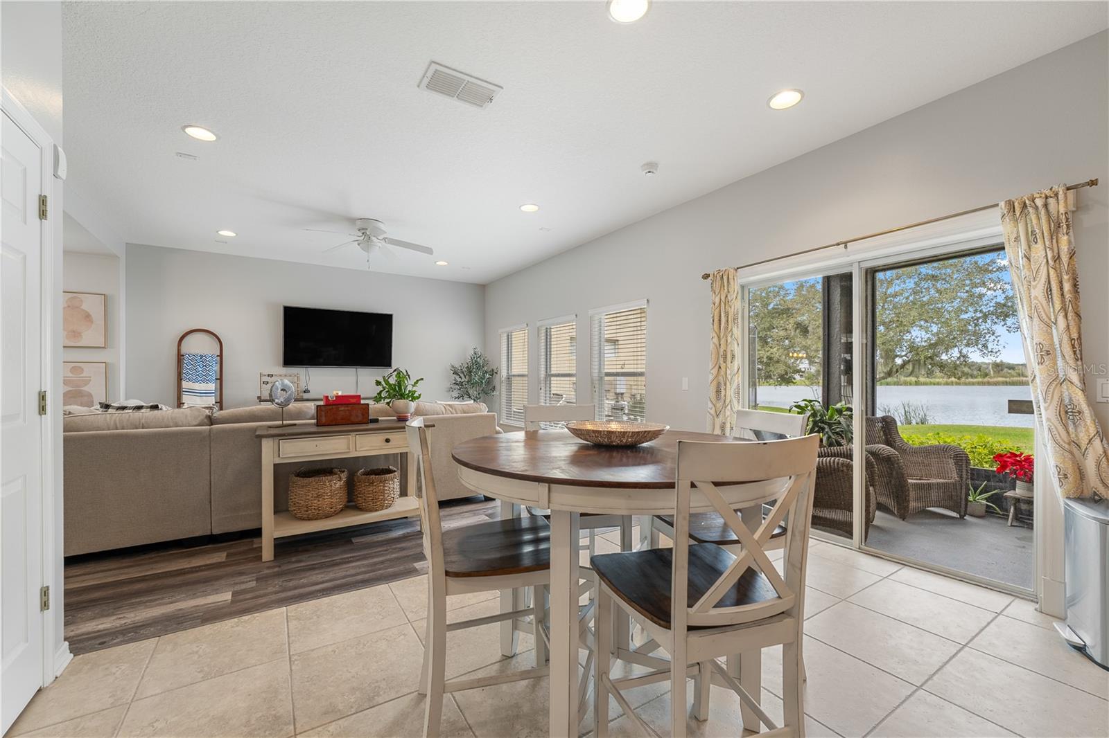 EDEN'S HAMMOCK - Residential Lease