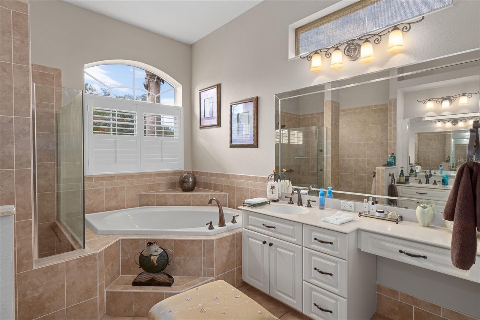 HERNANDO OAKS PH 2 - Residential