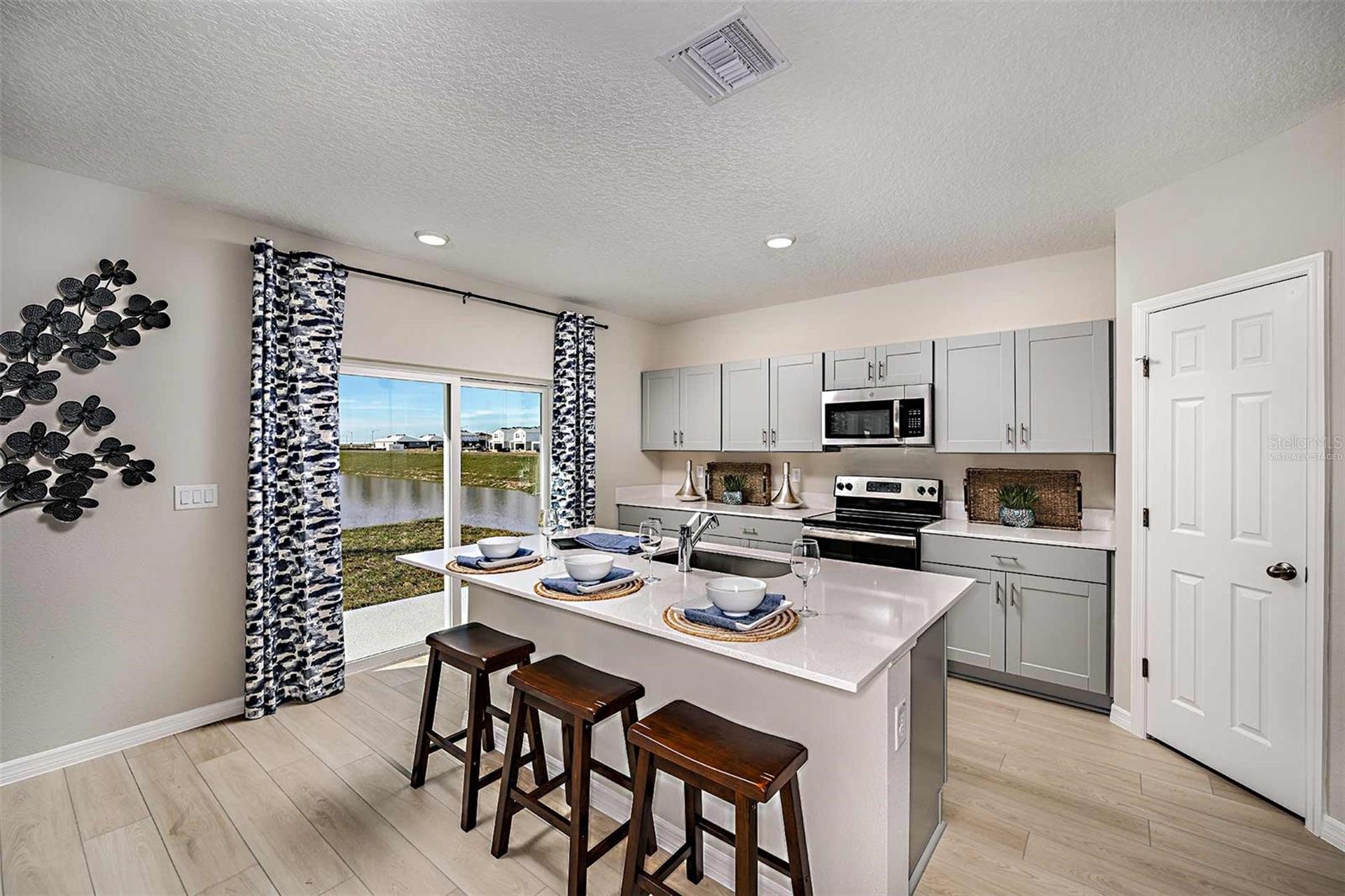 PASADENA RIDGE - Residential