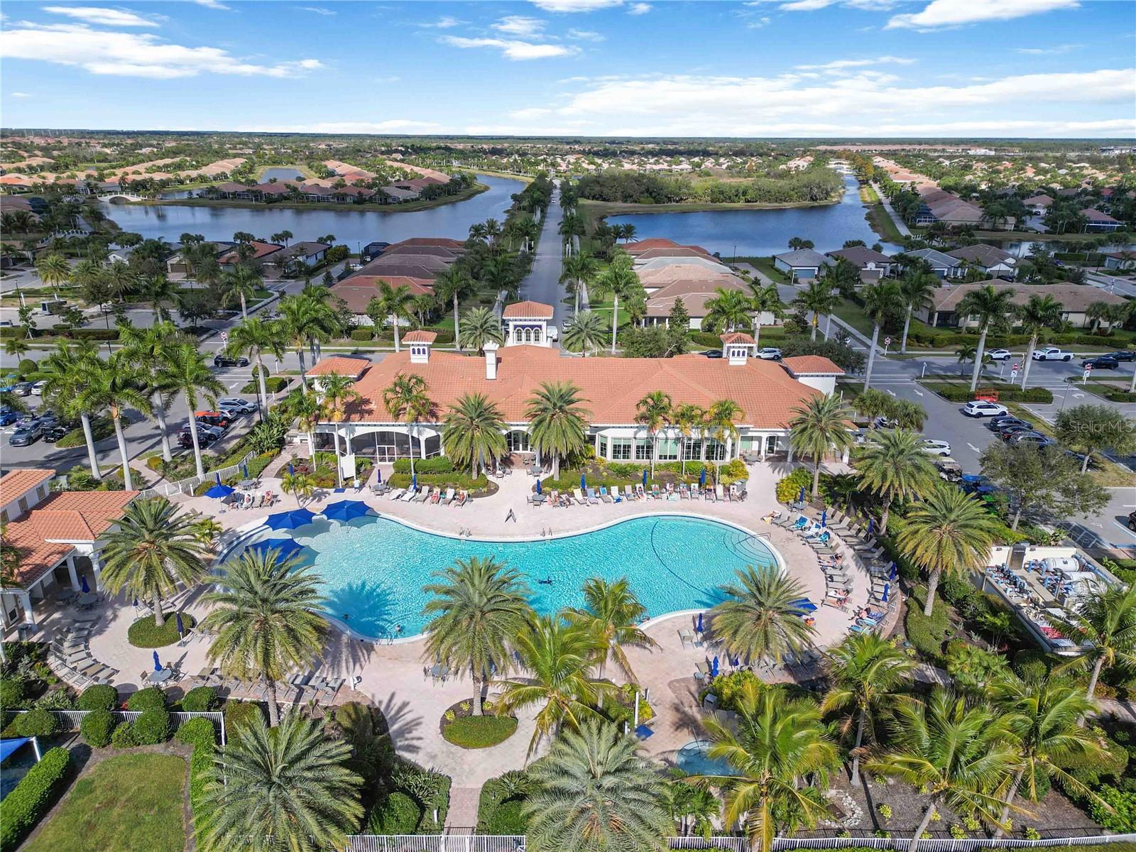 ISLANDWALK/THE WEST VLGS PH 8 - Residential