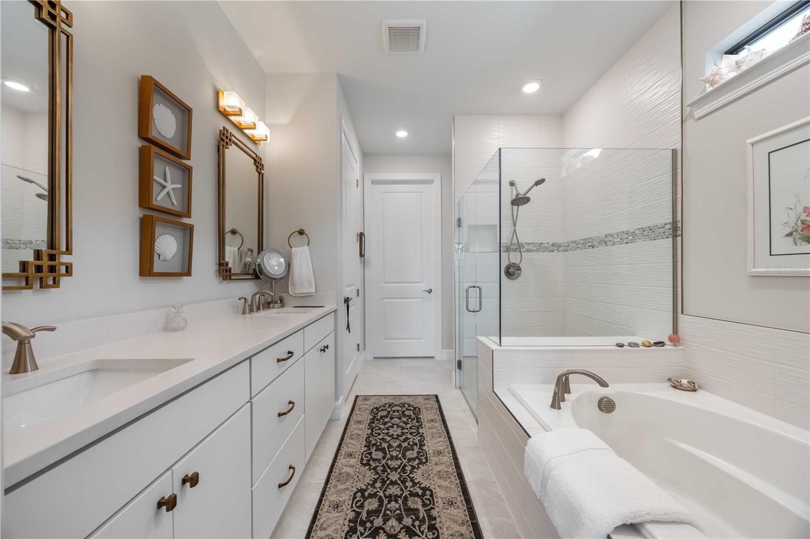 ISLANDWALK/THE WEST VLGS PH 8 - Residential