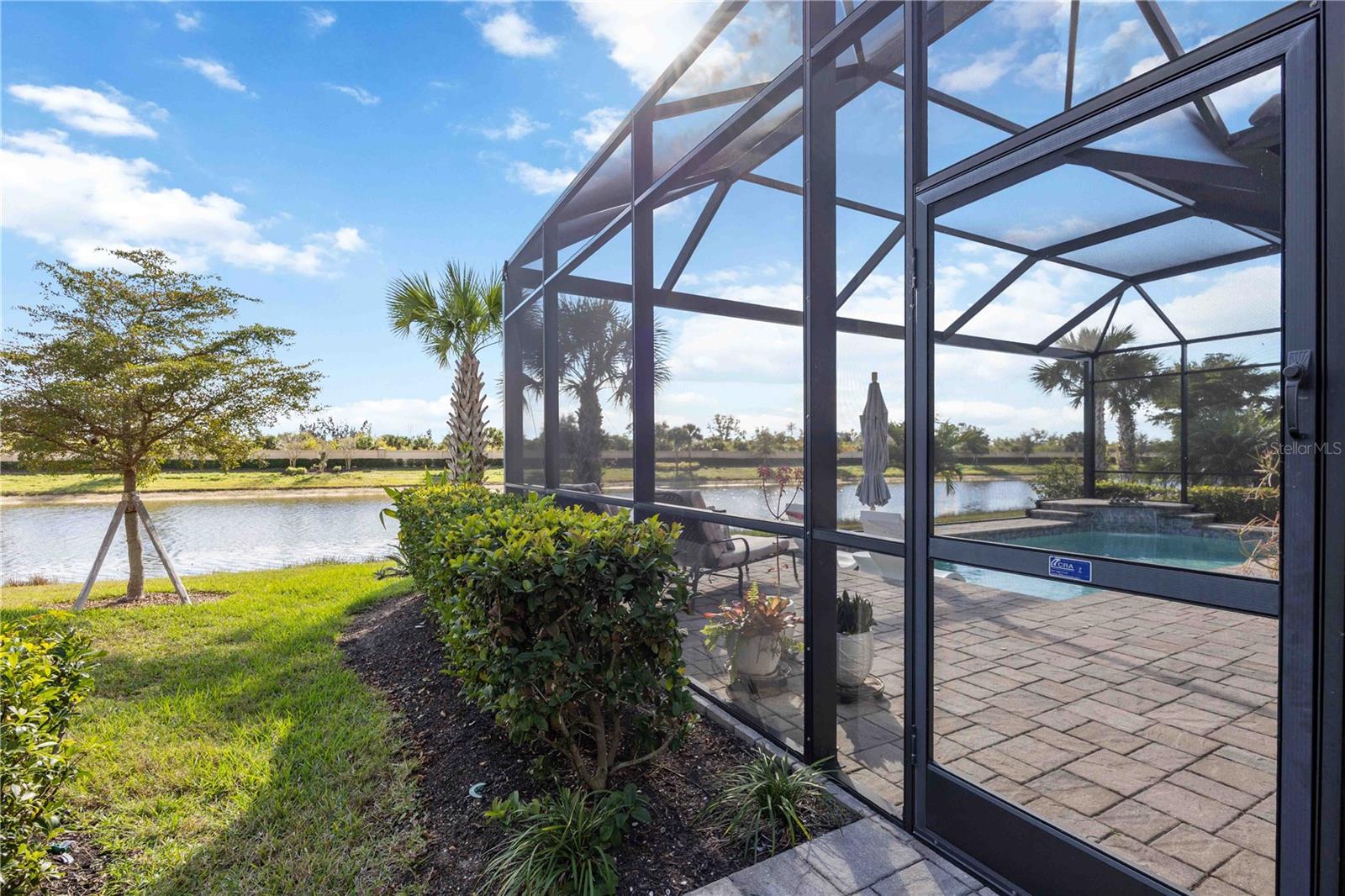 ISLANDWALK/THE WEST VLGS PH 8 - Residential