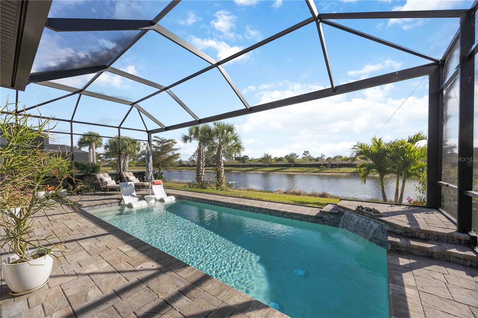 ISLANDWALK/THE WEST VLGS PH 8 - Residential