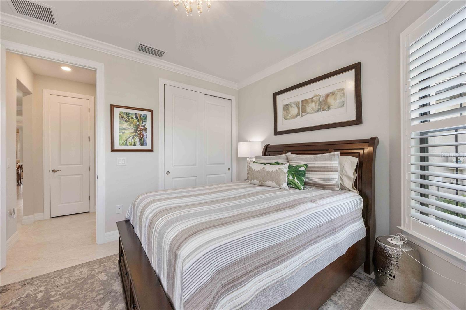 ISLANDWALK/THE WEST VLGS PH 8 - Residential