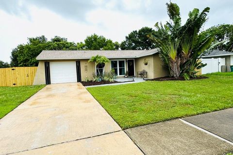 A home in SEMINOLE