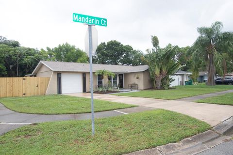 A home in SEMINOLE