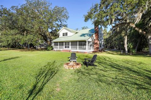 A home in DEBARY