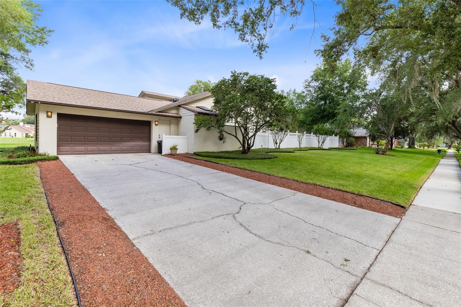 4901 PETRA CT