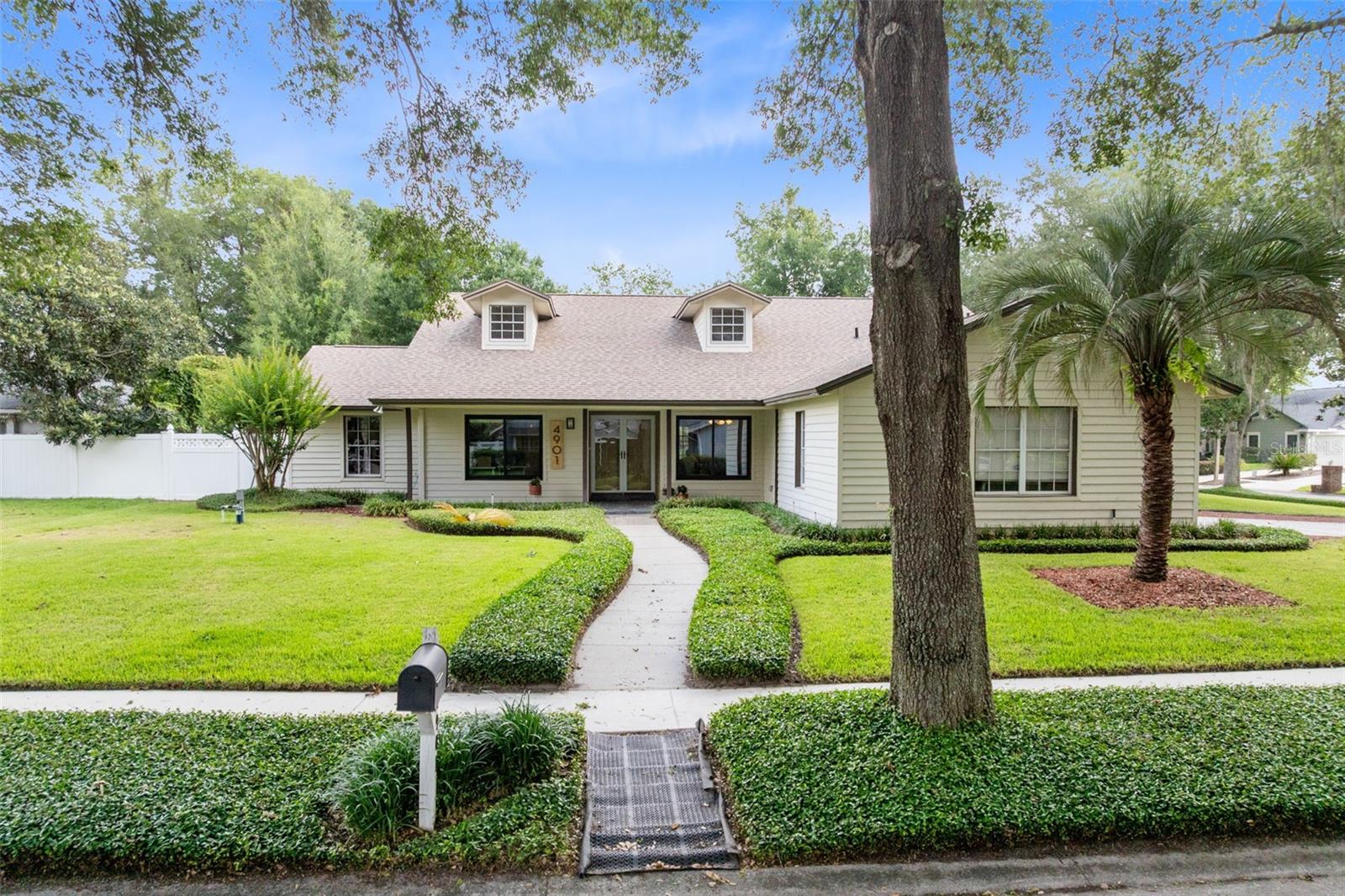 4901 PETRA CT