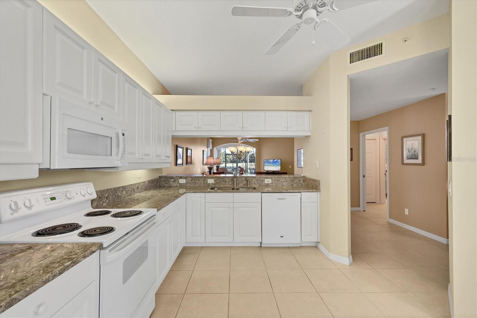 FAIRWAY GLEN/ST ANDREWS PK/PLA - Residential