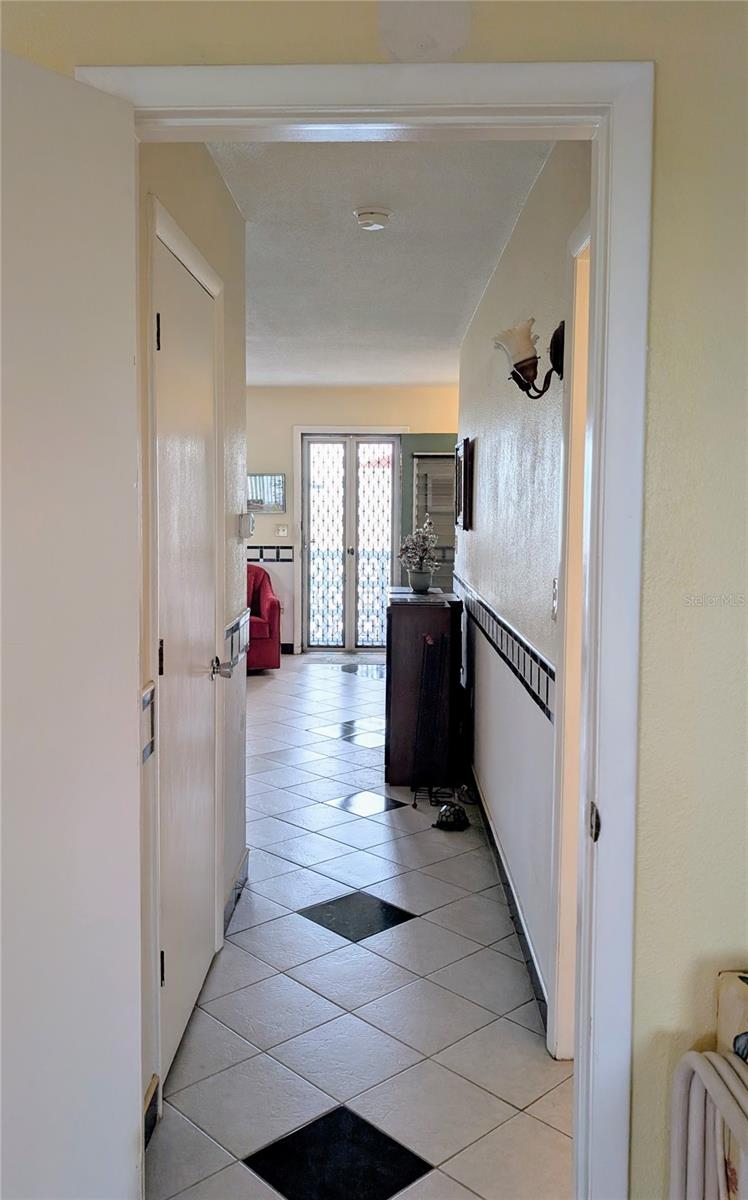 SEMINOLE GARDEN APTS CO-OP - Residential