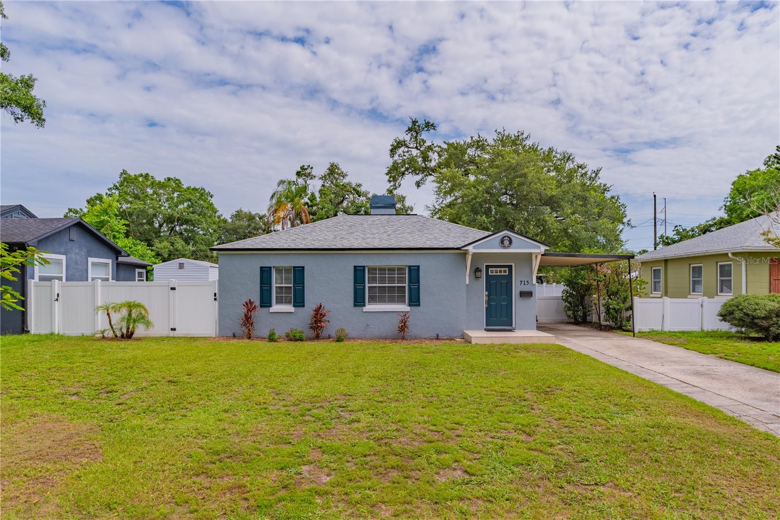 Charming Riverside Heights Rental – Updated 3/2 with Garage & Modern Finishes. Discover this beautifully updated 3-bedroom, 2-bath home in Riverside Heights, one of Tampa’s most sought-after neighborhoods—just minutes from downtown, Armature Works, Riverwalk, and major interstates.
Inside, you’ll find hardwood floors throughout, an open-concept kitchen with quartz countertops, stainless steel appliances, and ample cabinet space. The primary suite features a walk-in shower and stylish finishes, while the split-bedroom layout offers privacy for guests or roommates.
Step outside to enjoy the screened patio, perfect for relaxing or entertaining. Laundry room is located of the screened patio with included washer & dryer. A 2-car detached garage provides aditional parking / storage.