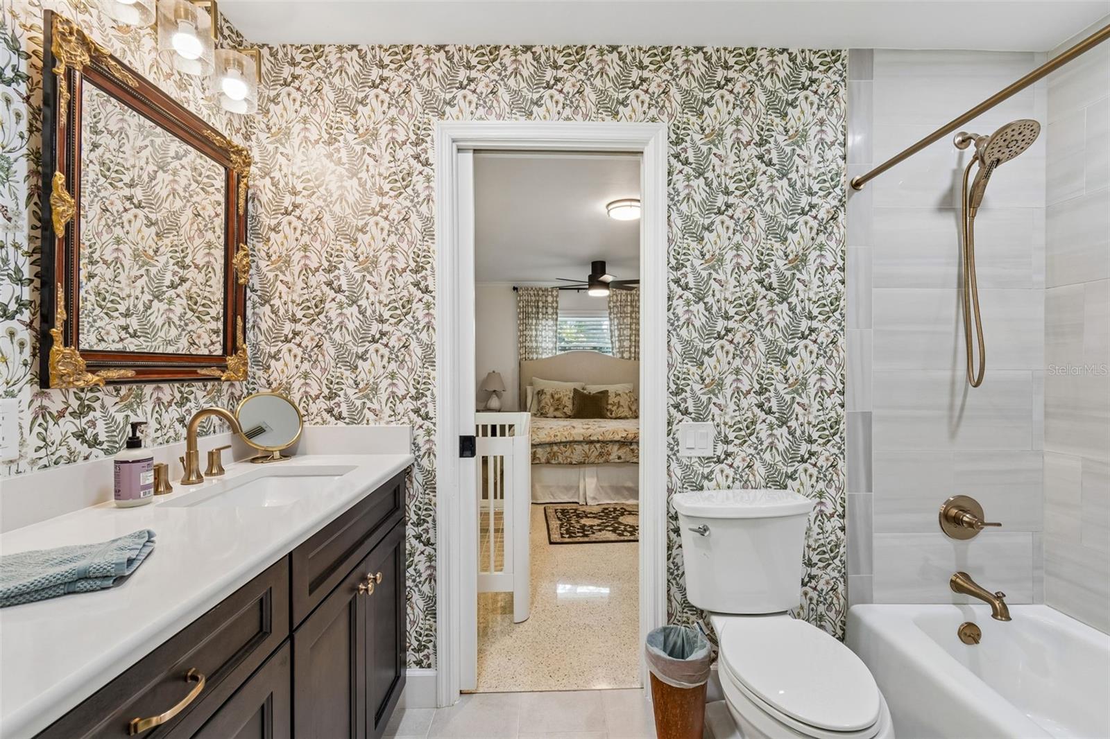 DEL ORO GROVES - Residential