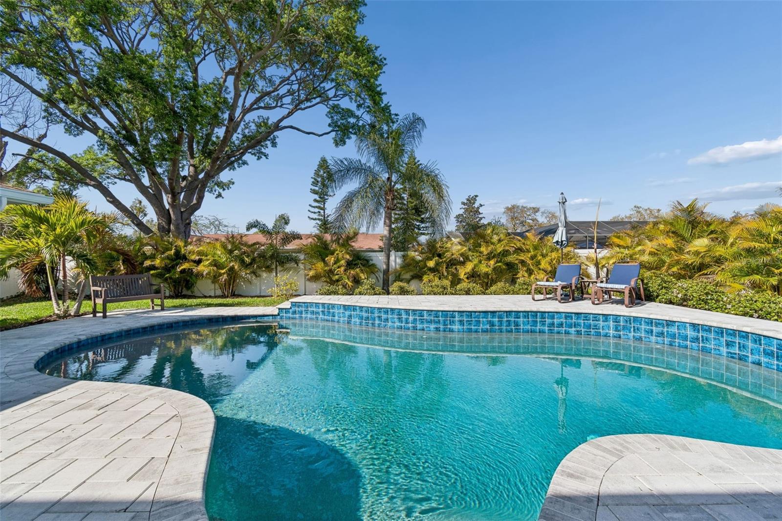 DEL ORO GROVES - Residential