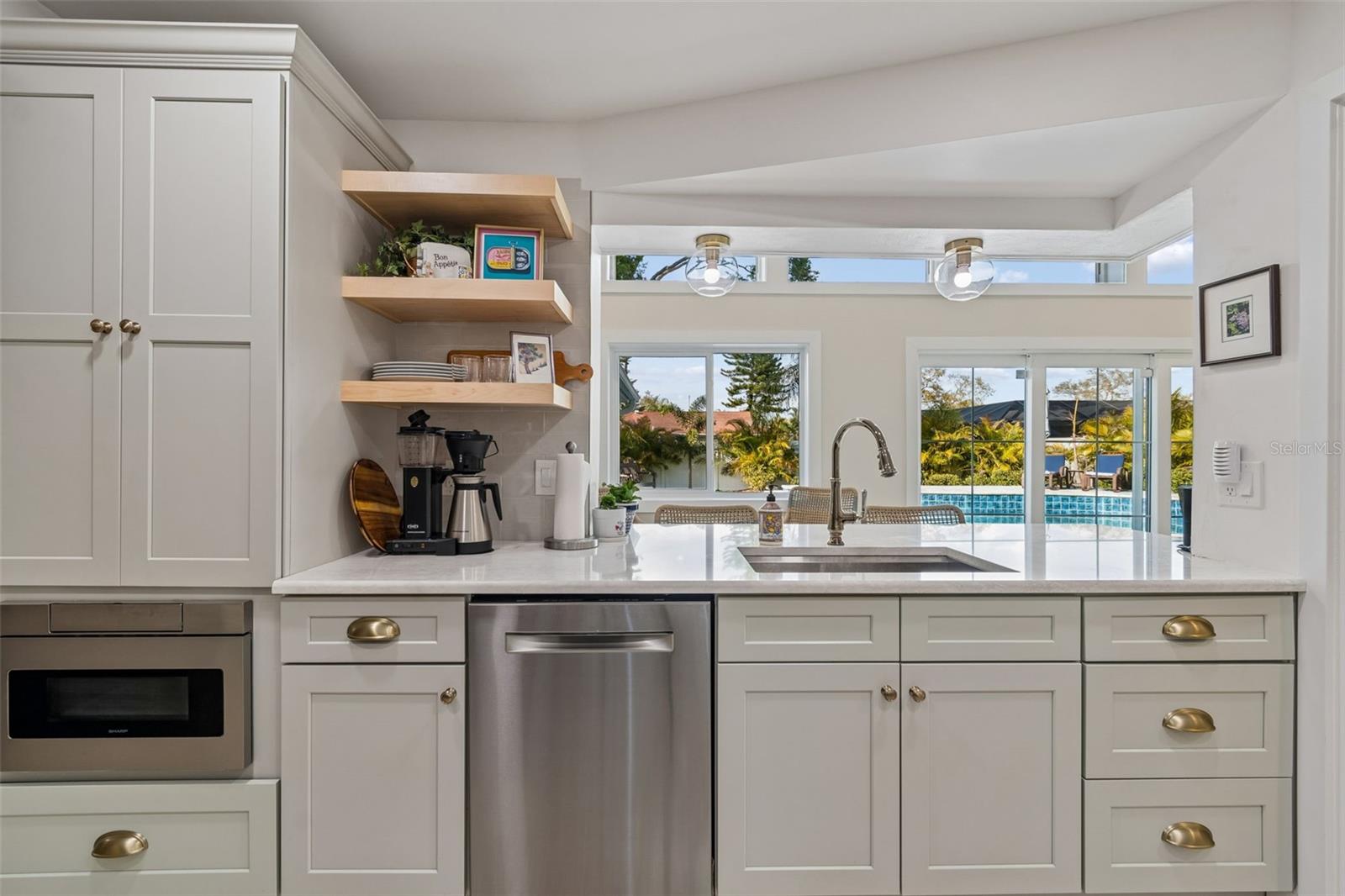 DEL ORO GROVES - Residential