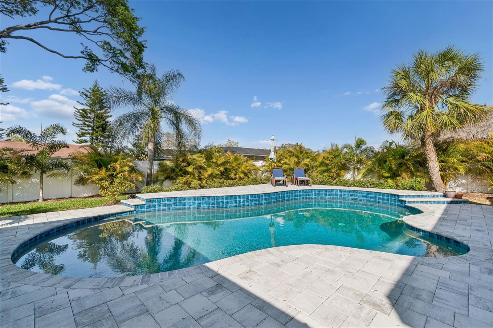 DEL ORO GROVES - Residential