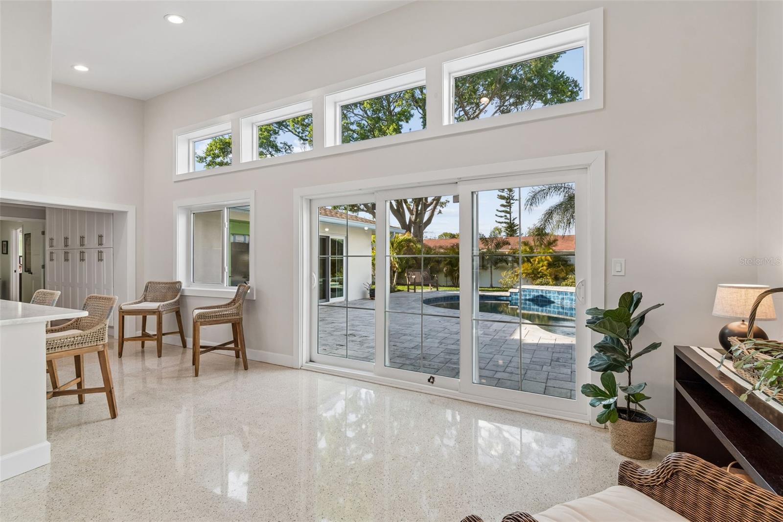 DEL ORO GROVES - Residential