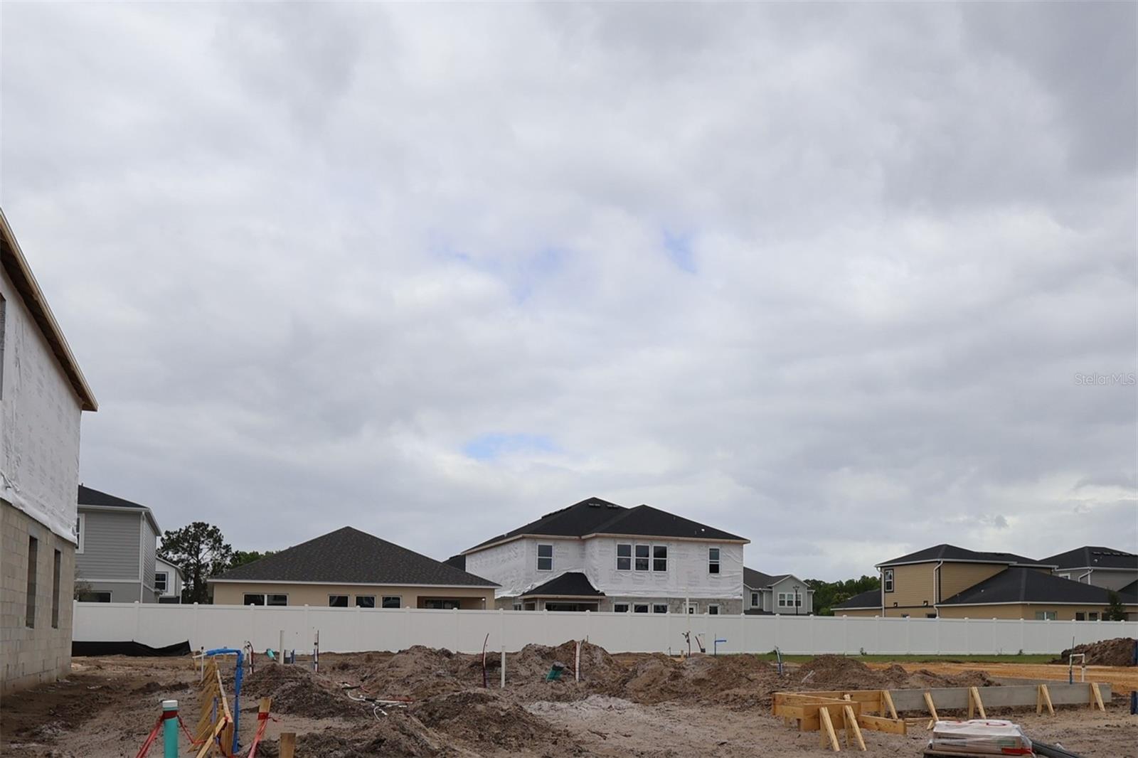 ESTATES AT RIVERCREST - Residential