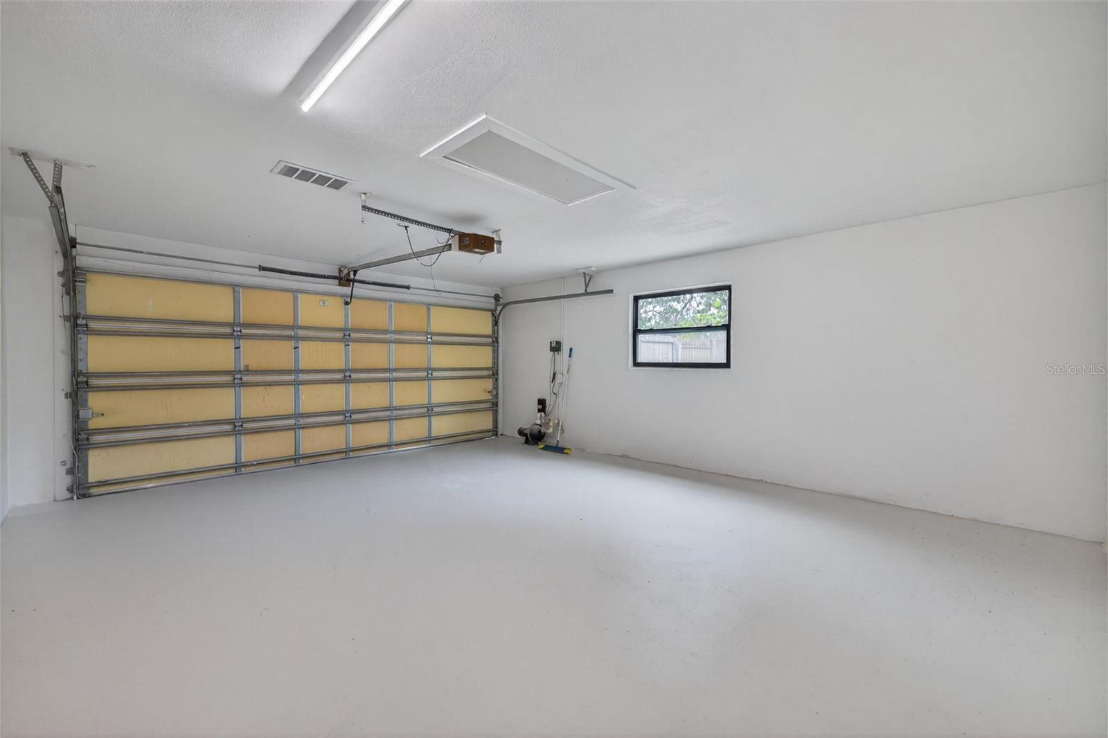 OAK PARK ESTATES ADD - Residential