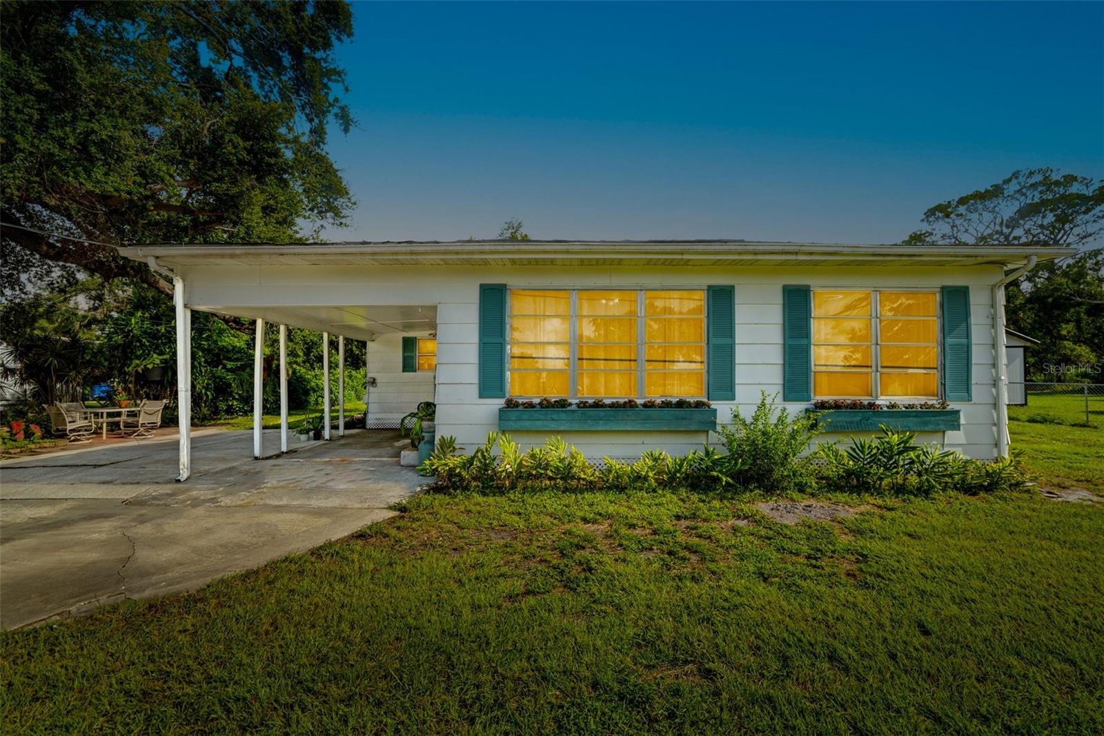 **Charming Home on Expansive Multi-Home Zoned Land. No HOA or CDD!**
Discover freedom, flexibility, and opportunity with this adorable 2-bedroom, 1-bathroom home nestled on a large piece of land in Bradenton. The cozy layout features a bonus office or den space, ideal for working from home or extra living. Step outside to enjoy a covered porch with a ceiling fan—perfect for relaxing in the shade year-round.
In 2024, a **brand-new submersible pump** was installed, adding value and peace of mind for future owners.
Whether you dream of growing your own food, raising chickens, place your horse, or parking your boat, RV, or work trucks, this property delivers. **Zoned for 6 to 9 homes**, the land offers endless potential for development, investment, or multigenerational living.
With **no HOA and no CDD**, you can truly live off the land, build your vision, and enjoy the freedom to make it your own. Don’t miss this unique opportunity. Schedule your showing today!