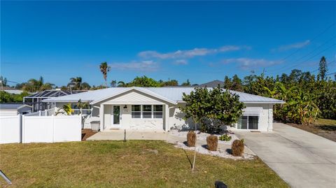 A home in PORT CHARLOTTE