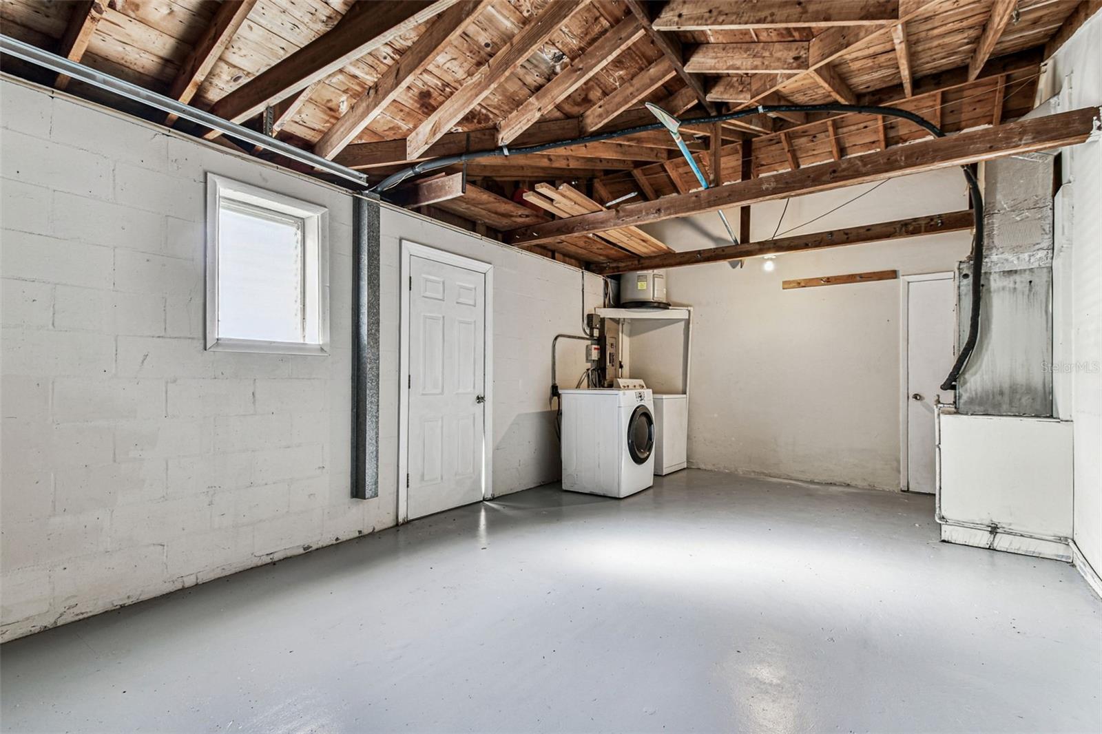 HOLIDAY LAKE ESTATES - Residential