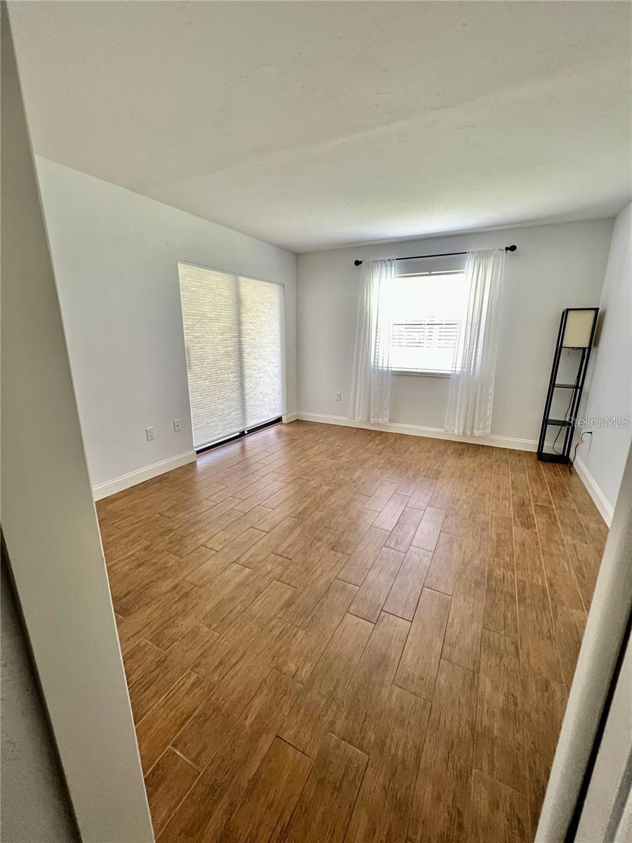 SUMMERSIDE - Residential Lease