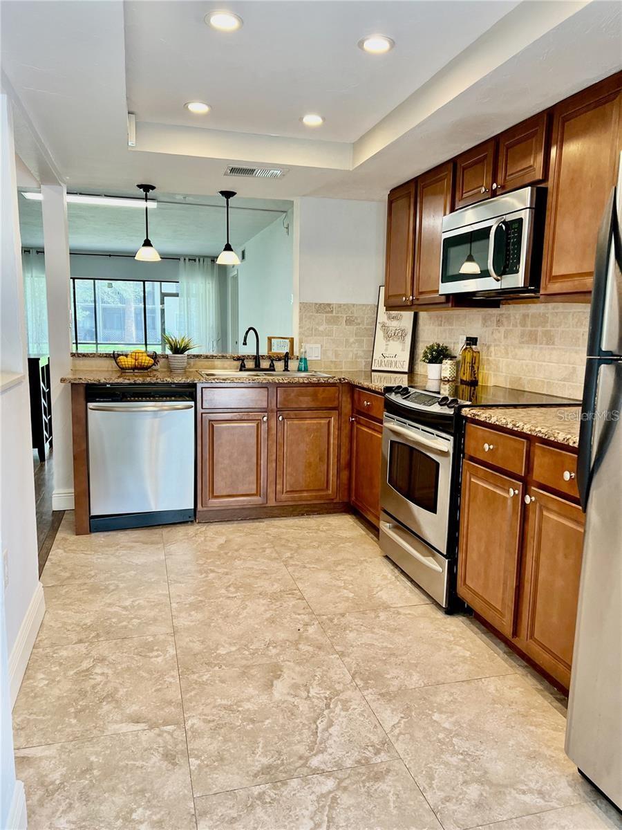 SUMMERSIDE - Residential Lease