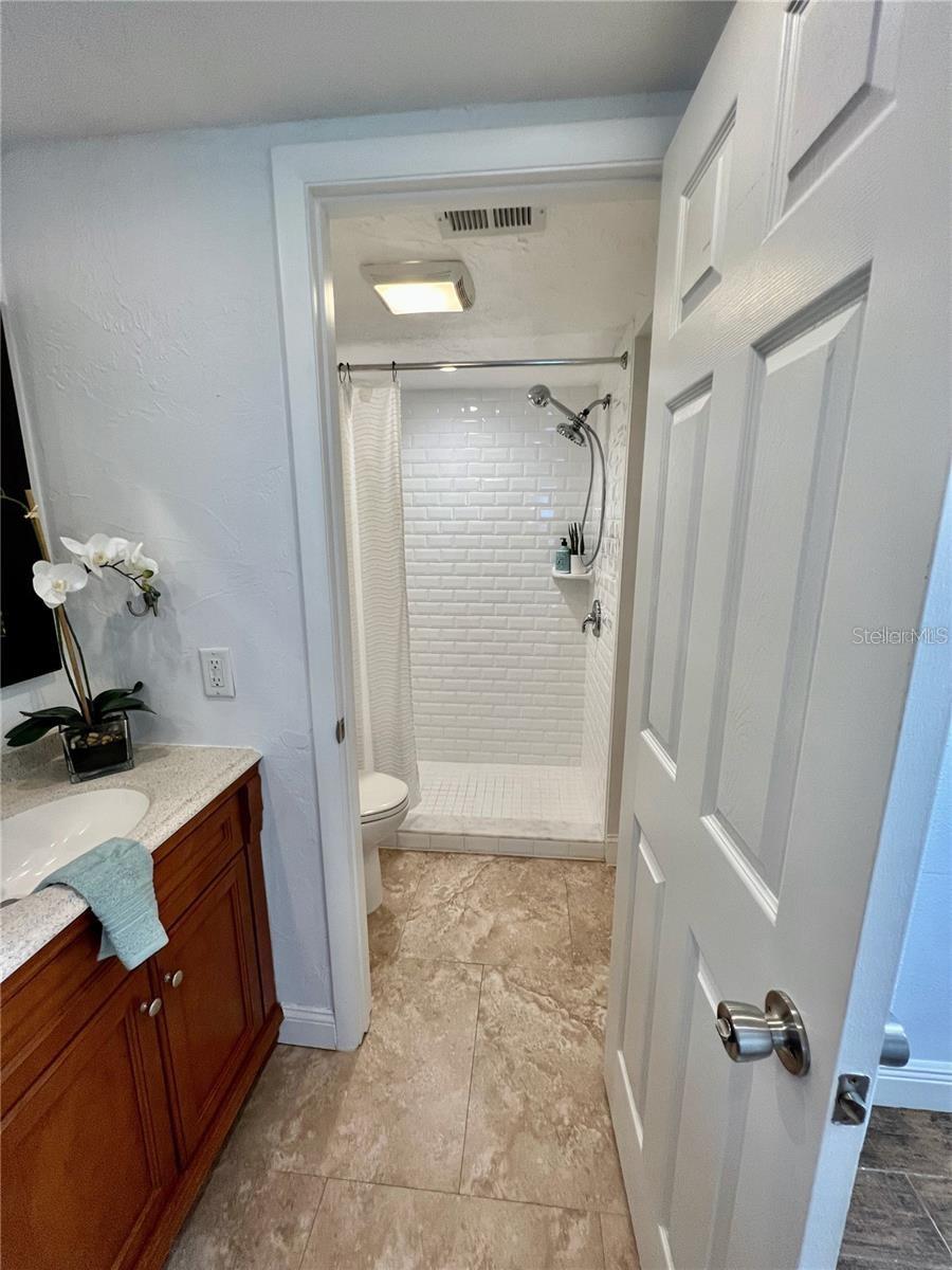 SUMMERSIDE - Residential Lease