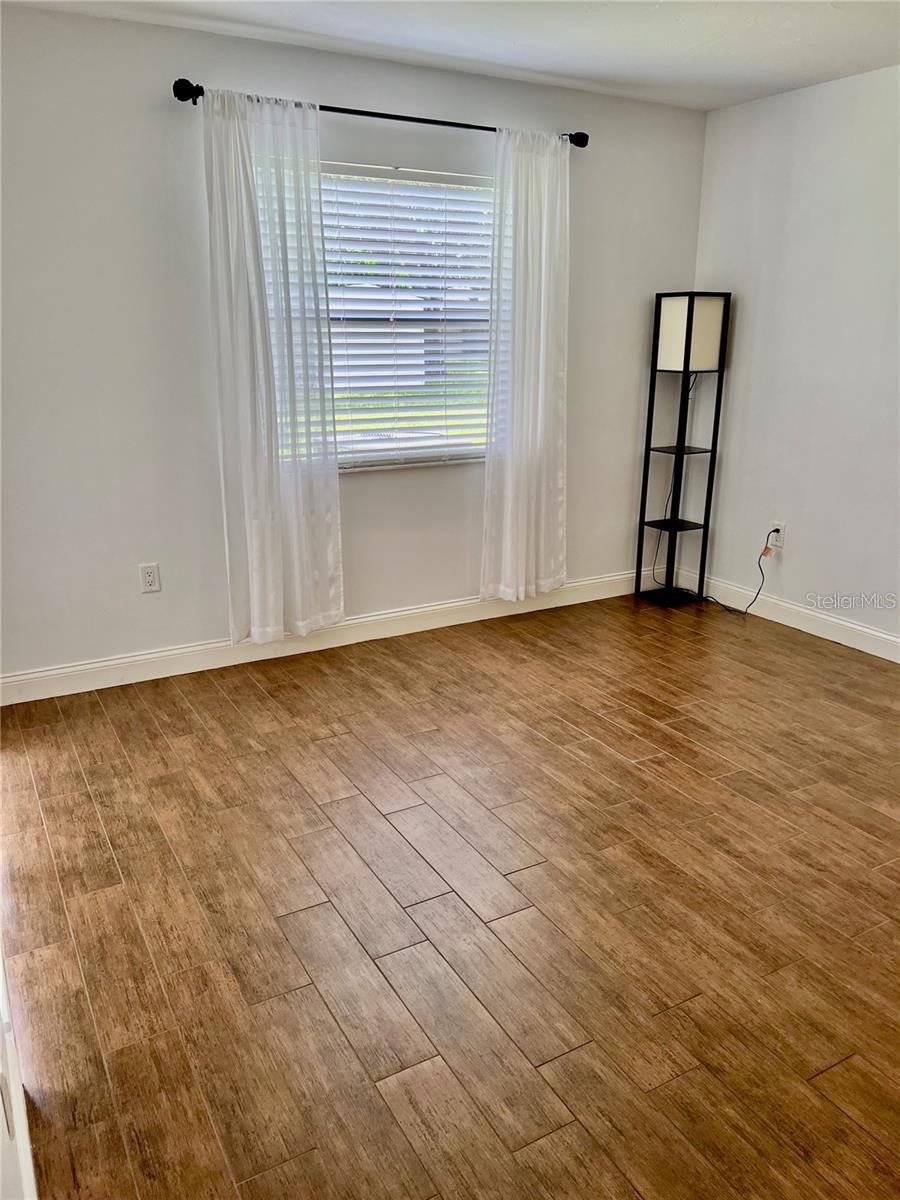 SUMMERSIDE - Residential Lease