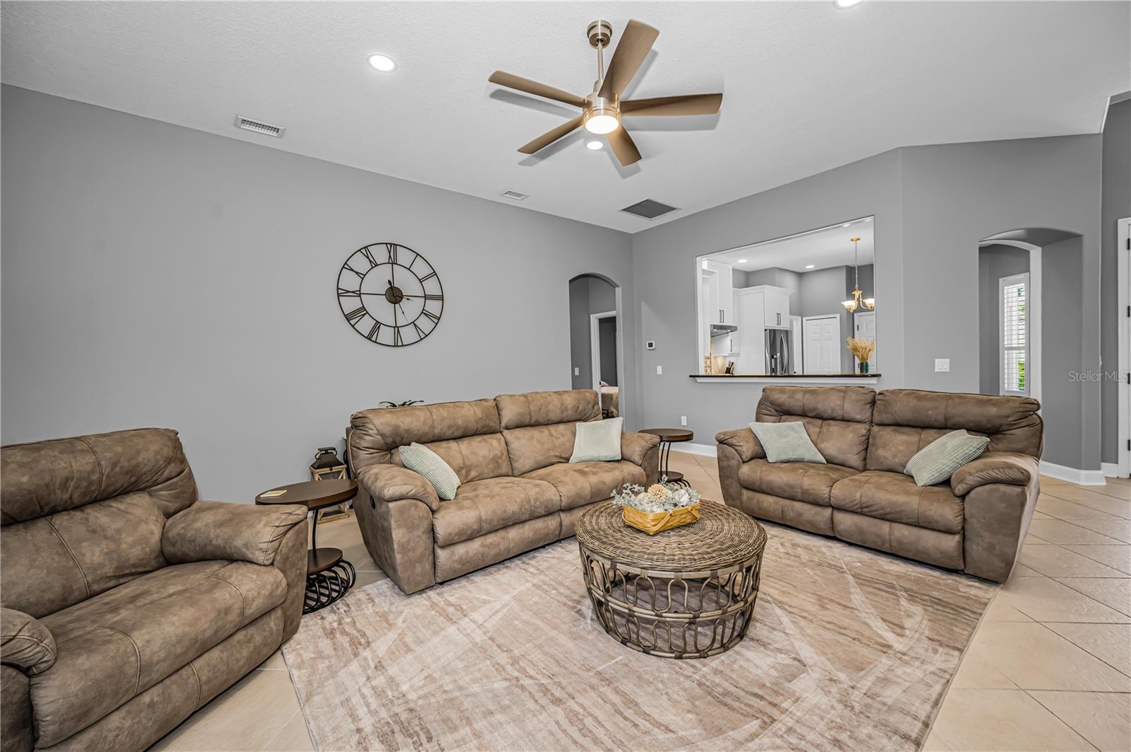 RIVER WOODS PH III - Residential
