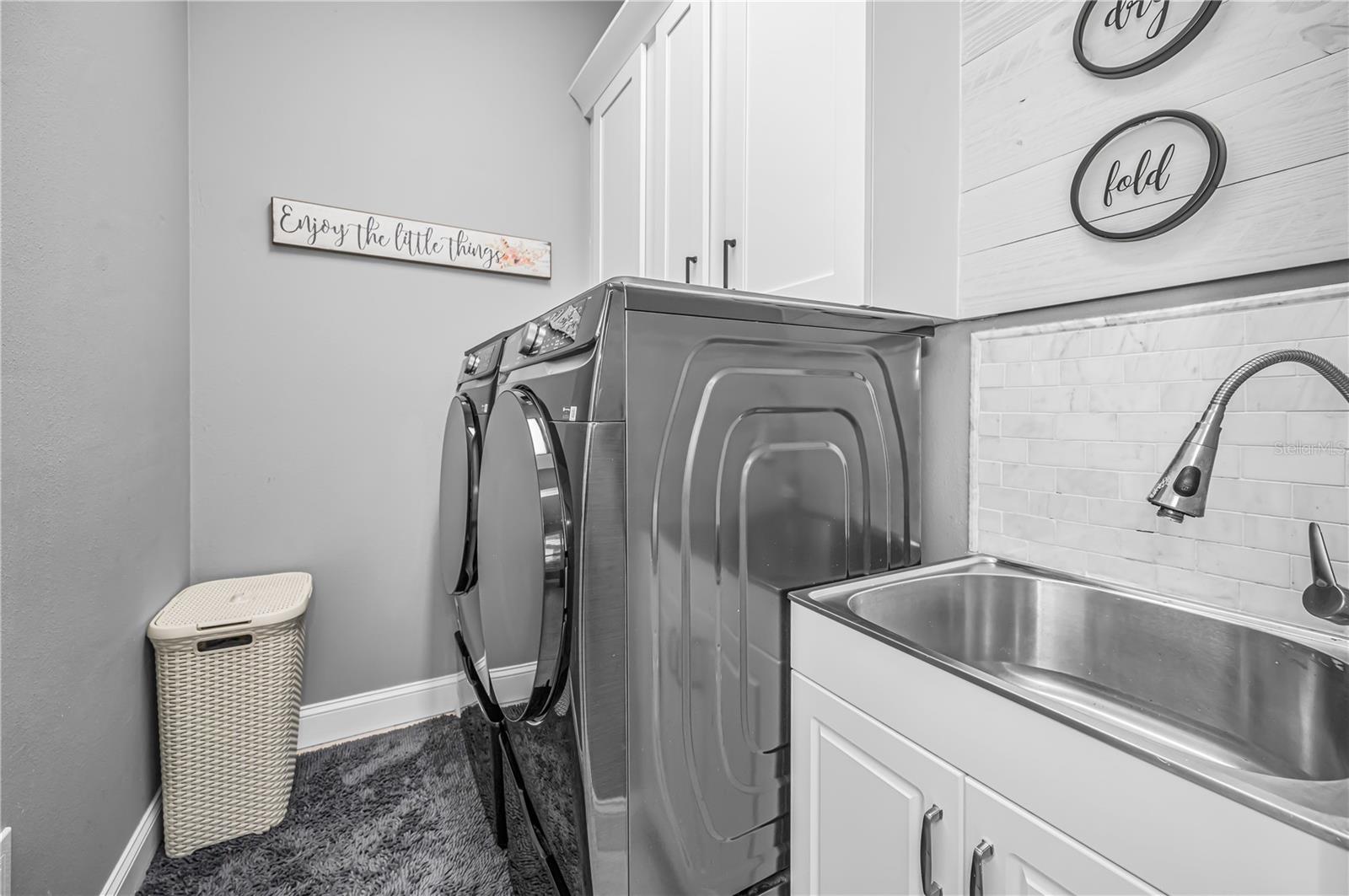RIVER WOODS PH III - Residential