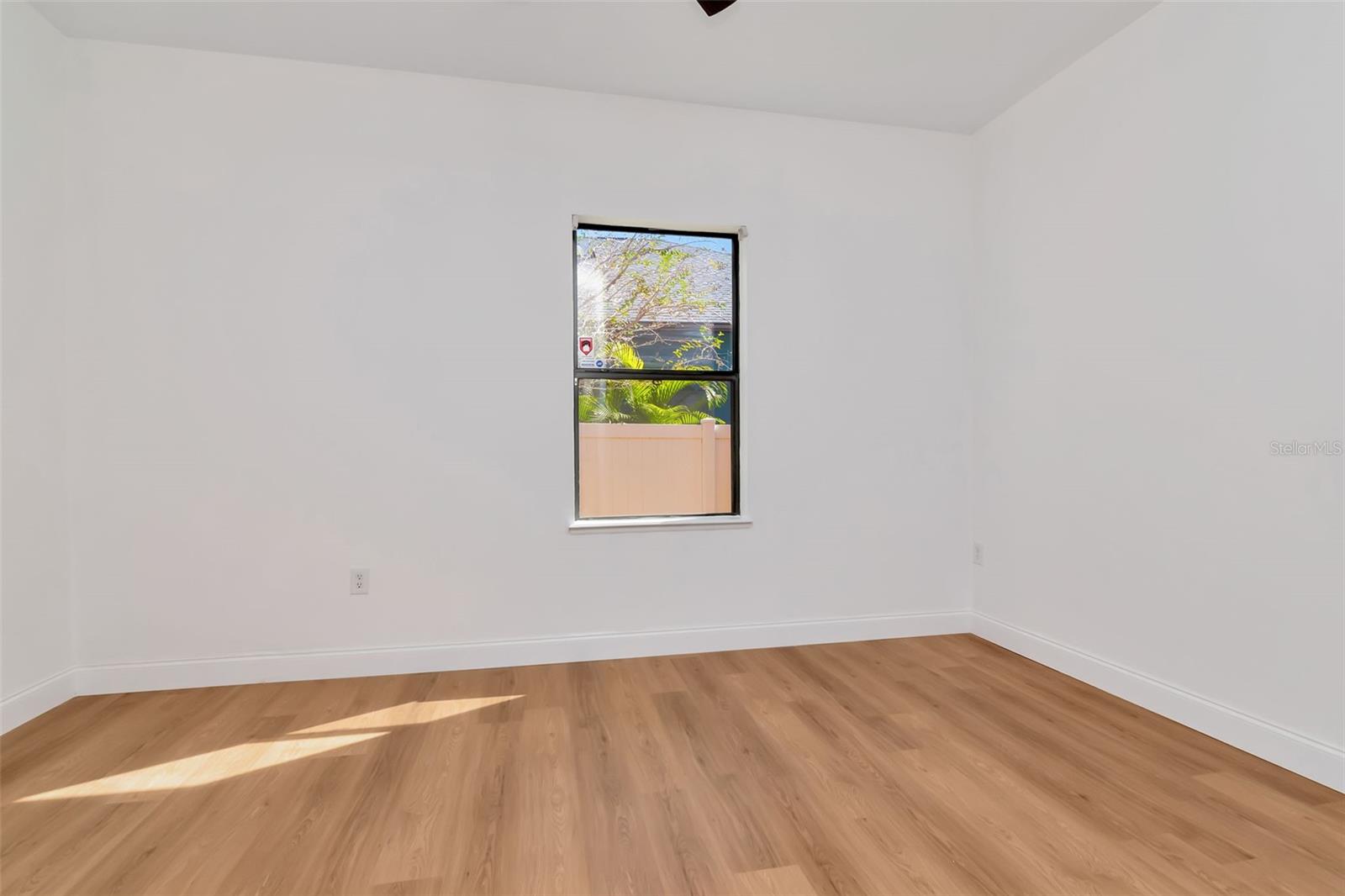 OAKHURST REV POR - Residential