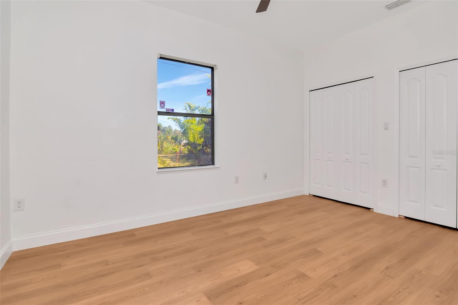 OAKHURST REV POR - Residential