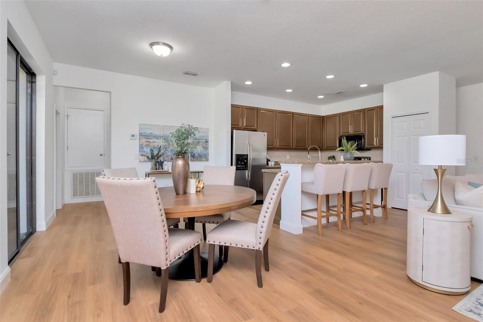 OAKHURST REV POR - Residential