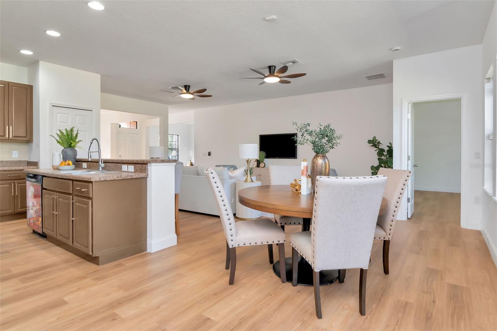 OAKHURST REV POR - Residential